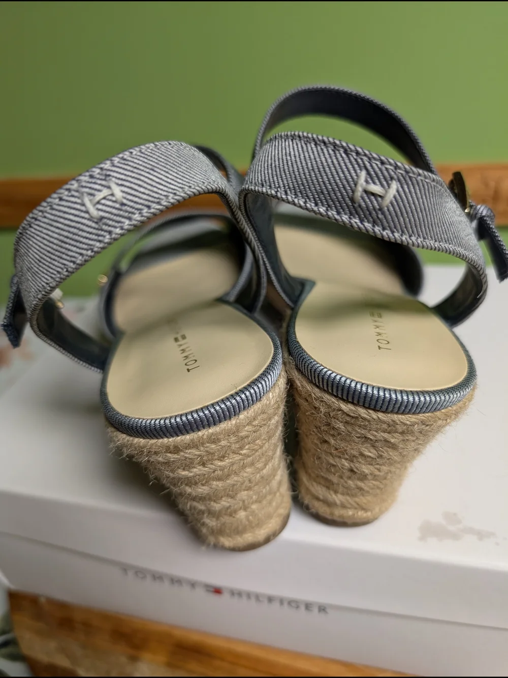 Tommy Hilfiger Silver-Gray Espadrille Wedge Sandals